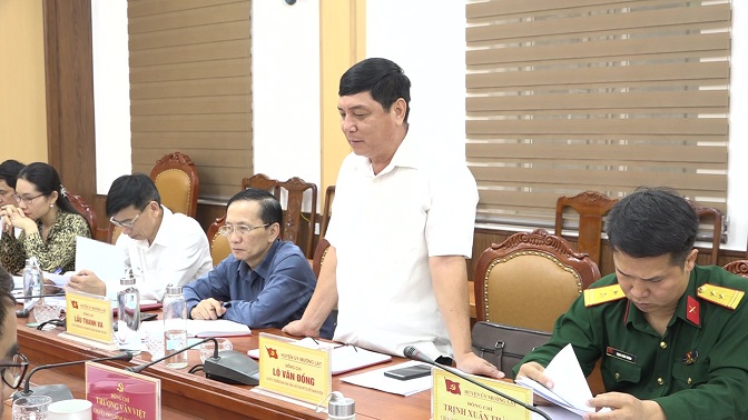 Các đại biểu thảo luận tại Hội nghị