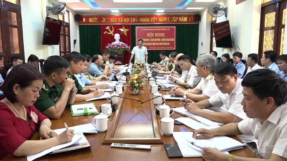 Các đại biểu tham dự hội nghị