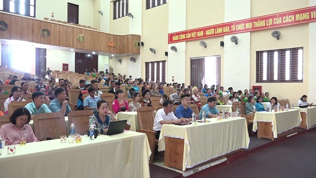 Các đồng chí đại biểu tham dự buổi giao lưu.