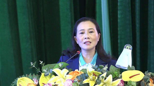 Đồng chí Ngô Thị Hồng Hảo, Chủ tịch Hội LHPN tỉnh phát biểu khai mạc chương trình.