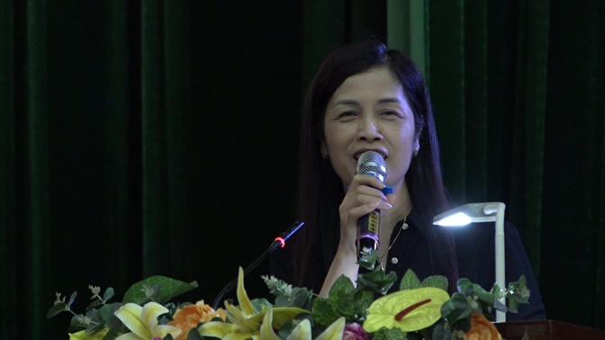 Đồng chí Lê Thị Thanh Bình, Trưởng phòng Quản lý Thông tin - Báo chí - Xuất bản, Sở Thông tin và Truyền thông phát biểu khai mạc hội nghị
