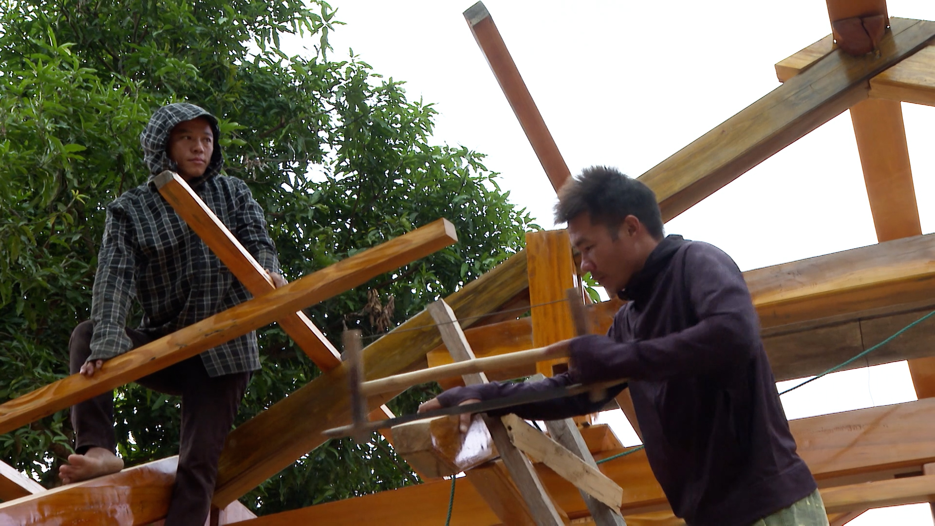 Người dân tích cực xây dựng nhà ở theo Chỉ thị 22 của Ban Thường vụ Tỉnh ủy.