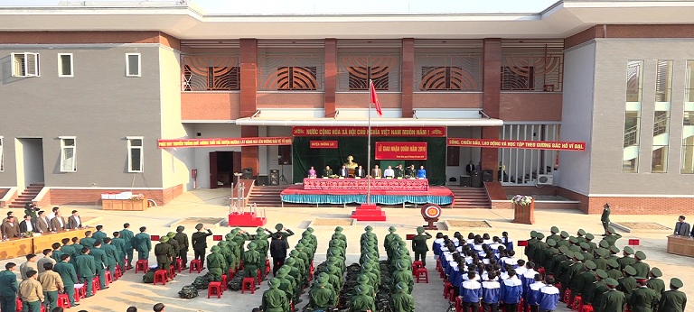 Toàn cảnh buổi lễ giao nhận quân năm 2019 tại huyện Mường Lát