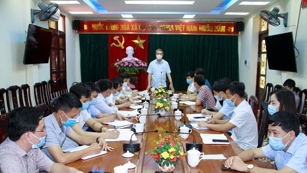Đồng chí Lê Đức Giang, Phó Chủ tịch UBND tỉnh phát biểu kết luận buổi làm việc