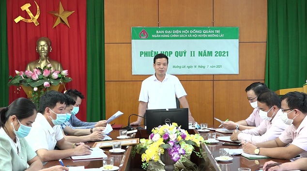 Đồng Mai Xuân Giang, Phó Chủ tịch UBND huyện, Trưởng Ban đại diện HĐQT NHCSXH huyện phát biểu kết luận Hội nghị