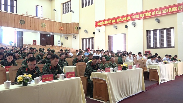 Các đại biểu tham dự buổi Tọa đàm