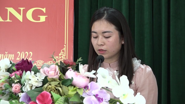 Học viên Hà Thị Thu phát biểu cảm tưởng tại buổi lễ