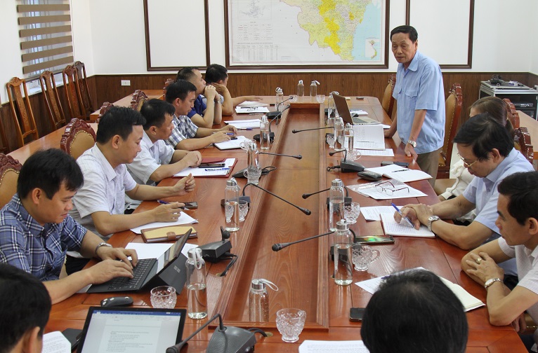 Quang cảnh buổi làm việc