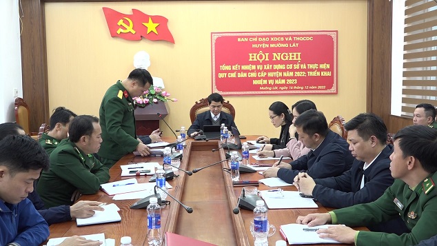 Các đại biểu phát biểu ý kiến tham luận tại Hội nghị