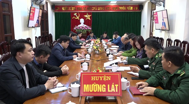 Toàn cảnh hội nghị tại điểm cầu huyện Mường Lát.