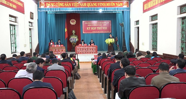 Toàn cảnh kỳ họp.