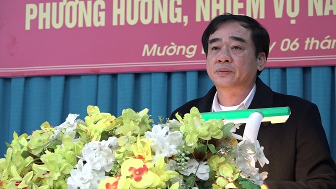 Đồng chí Hoàng Văn Dũng – Bí thư Đảng ủy cơ quan, Phó Chủ tịch Thường trực UBND huyện phát biểu kết luận hội nghị