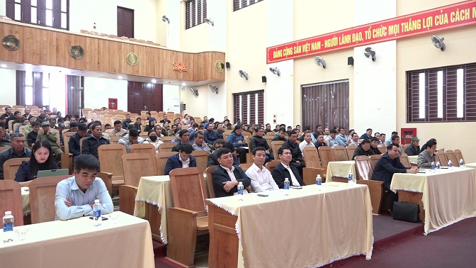 Các đại biểu và học viên tham dự buổi lễ khai mạc.
