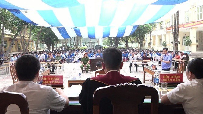 Toàn cảnh phiên tòa xét xử.