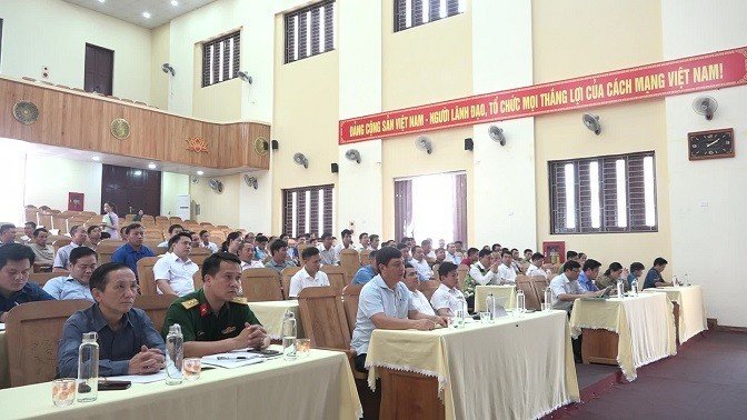 Các đại biểu tham dự hội nghị.
