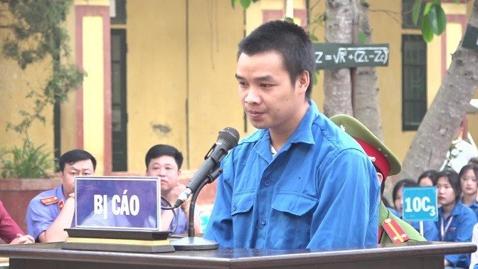 Bị cáo Phan Văn Lộ tại phiên tòa xét xử lưu động.