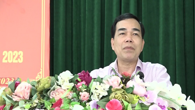 Đồng chí Cầm Bá Tường – Phó Trưởng Ban Dân tộc tỉnh Thanh Hóa phát biểu khai mạc tại hội nghị