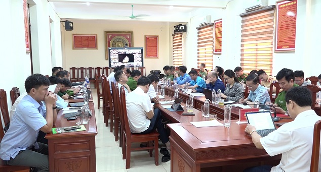 Đồng chí Trương Thị Mai, Ủy viên Bộ Chính trị, Thường trực Ban Bí thư, Trưởng Ban Tổ chức Trung ương phát biểu kết luận hội nghị.