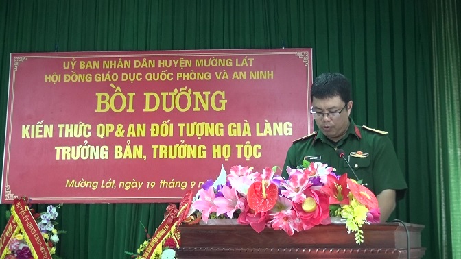 Thiếu tá Lê Duy Thanh, Trợ lý Dân quân tự vệ (Ban CHQS huyện) thông qua Quyết định triệu tập học viên..