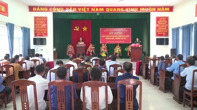Toàn cảnh buổi lễ khai giảng lớp bồi dưỡng.