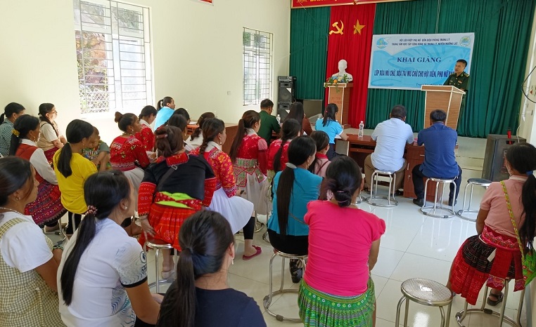Toàn cảnh buổi lễ khai giảng.