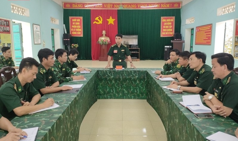 Thượng tá Nguyễn Đức Khanh, Phó Tham mưu trưởng, Thành viên Ban Chỉ đạo diễn tập BĐBP tỉnh phát biểu kết luận rút kinh nghiệm diễn tập.