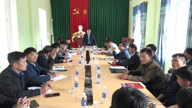 Toàn cảnh buổi làm việc.