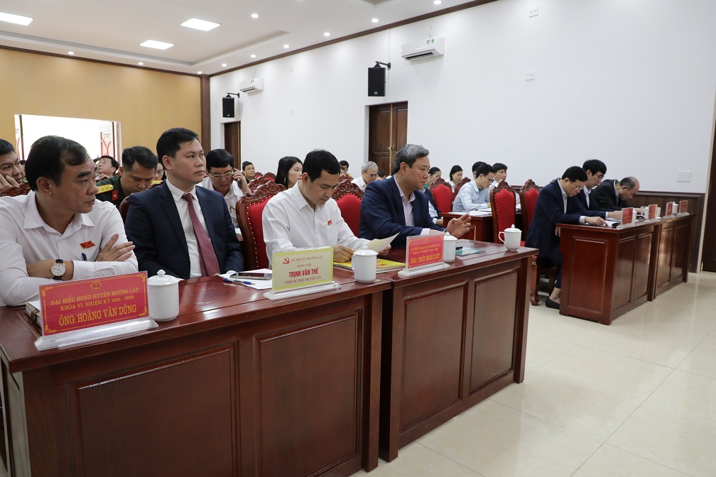 Các đại biểu tham dự Kỳ họp.