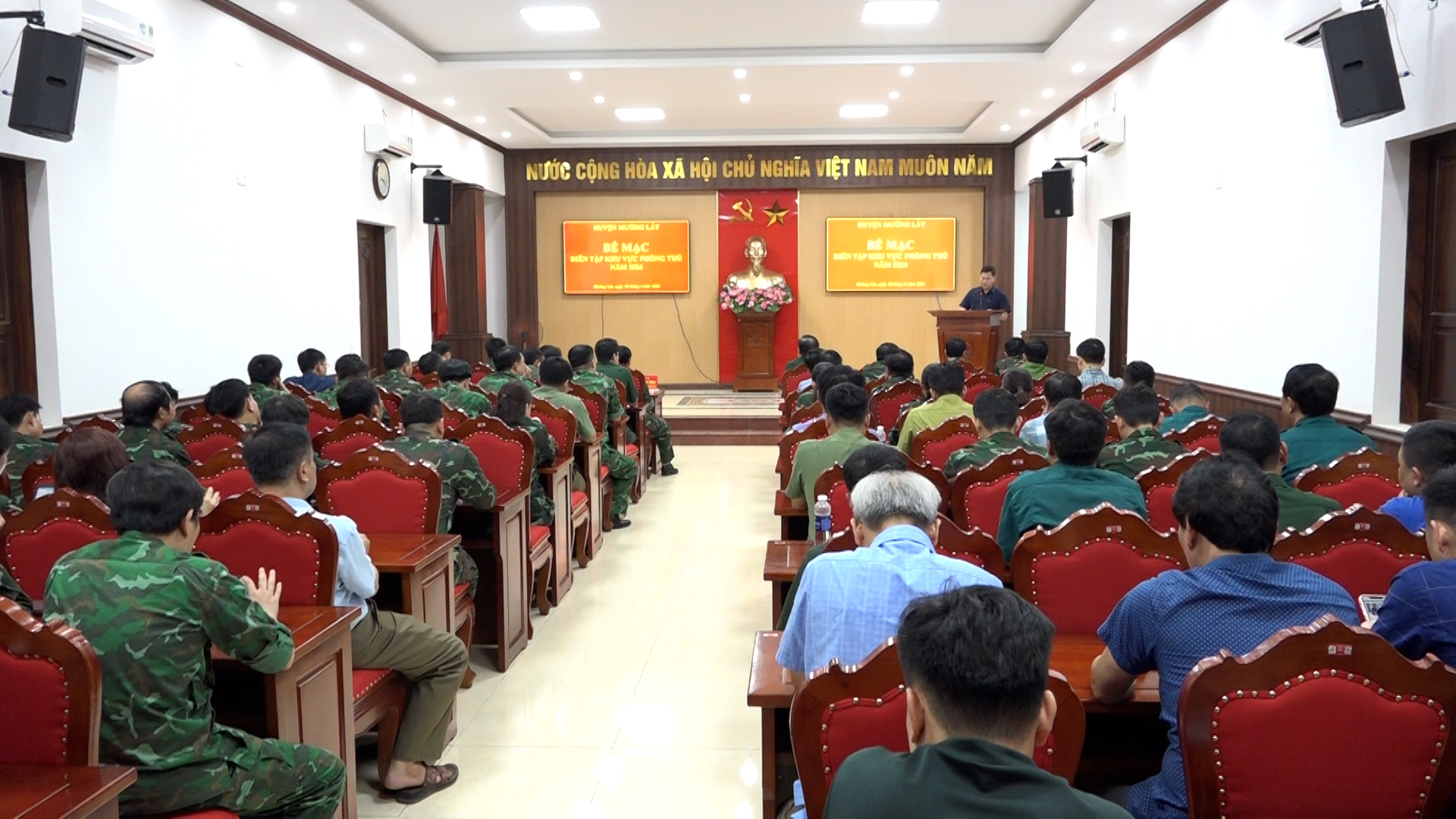 Toàn cảnh buổi lễ bế mạc.