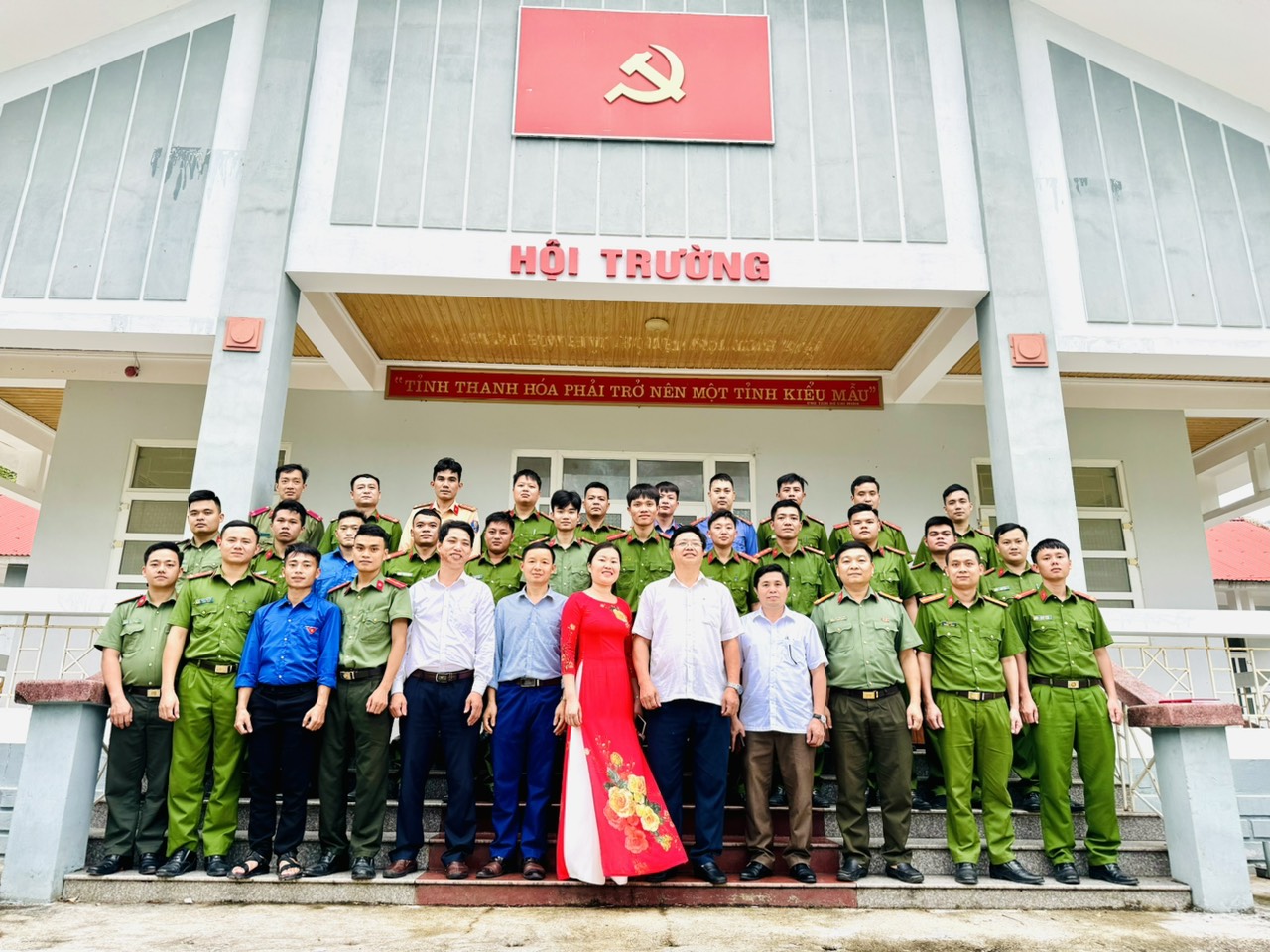 Lớp Sơ cấp lý luận chính trị năm 2024