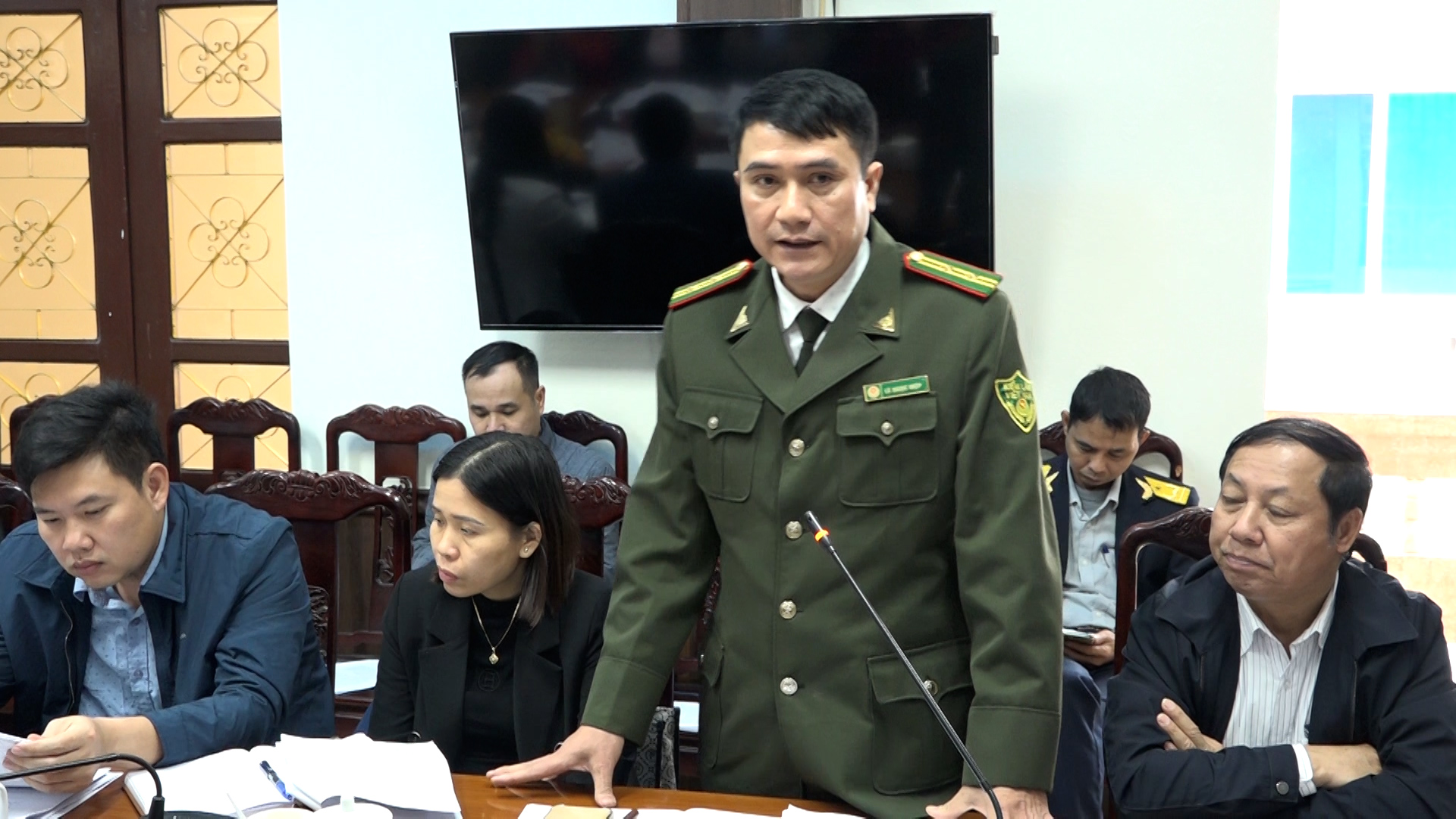 Đại biểu thảo luận tại hội nghị.